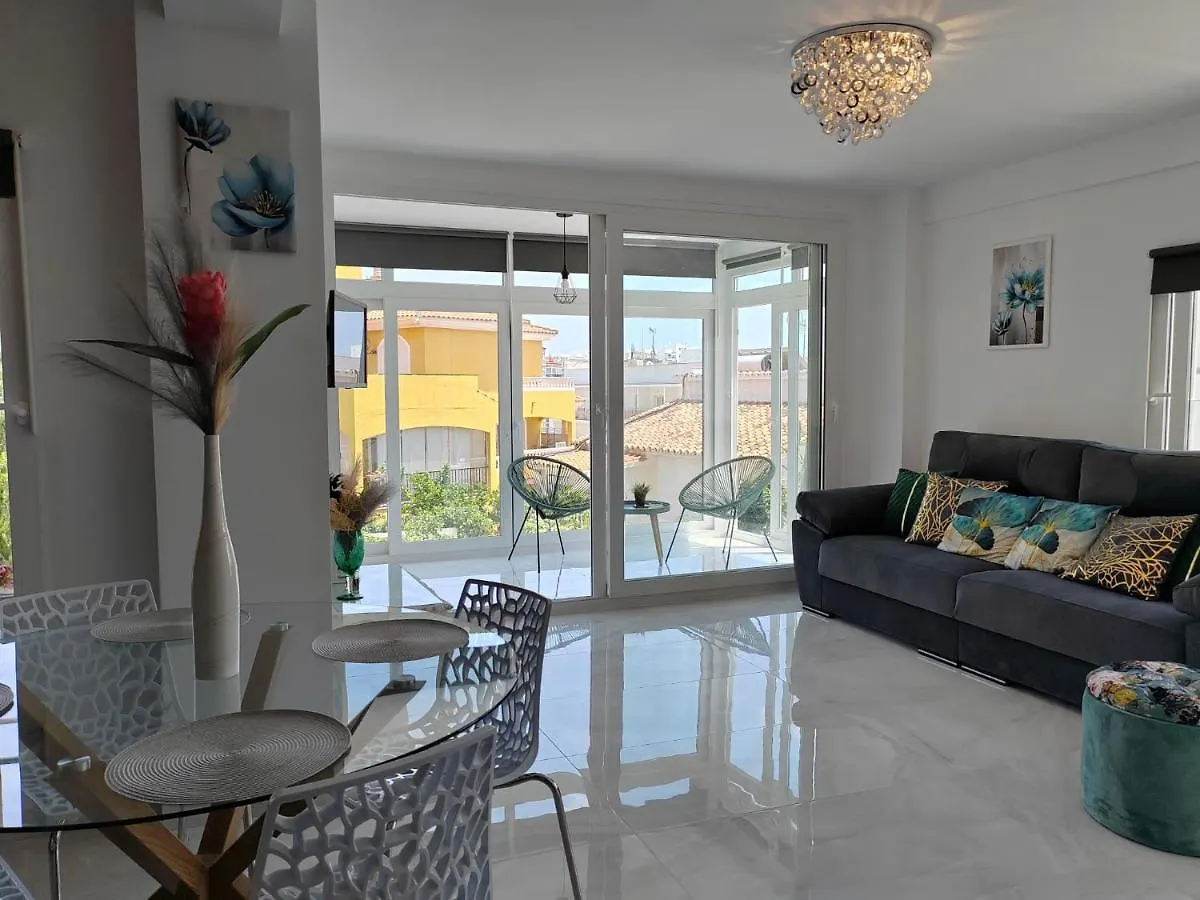 Apartamento La Torre,200M Hasta La Playa Бенальмадена Апартаменты