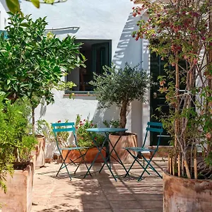 Apartment Lovely House In Peaceful Courtyard, Benalmadena