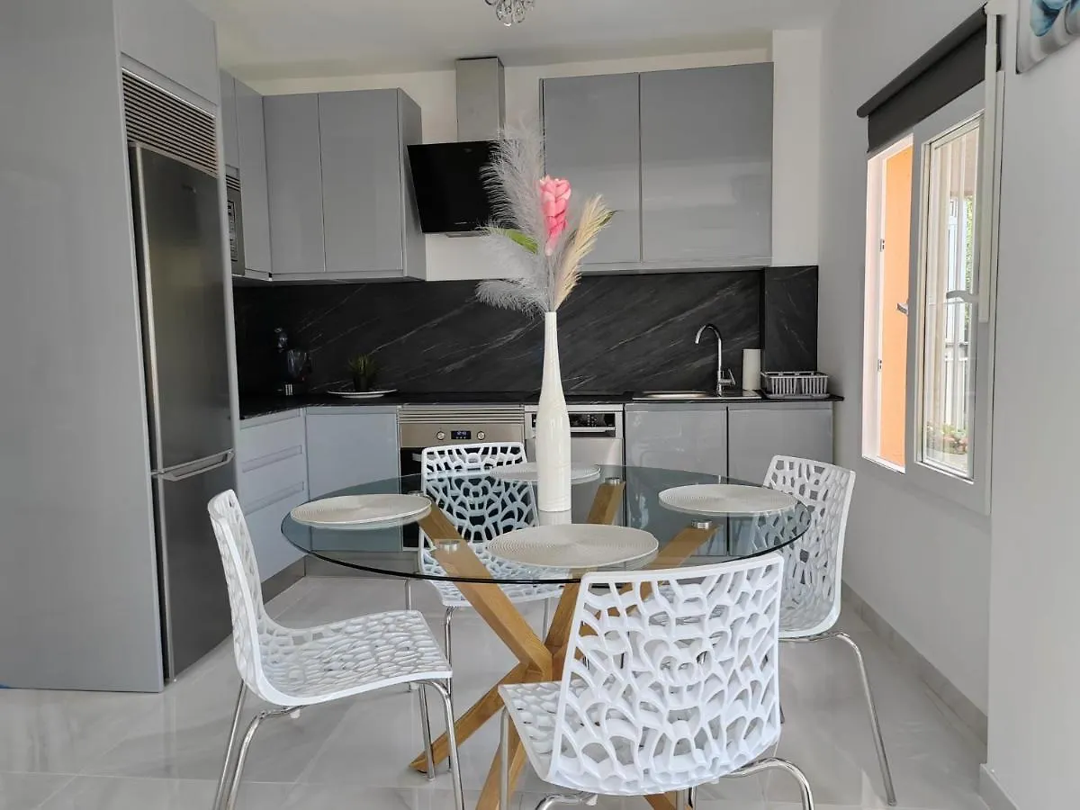 Apartamento La Torre,200M Hasta La Playa Бенальмадена