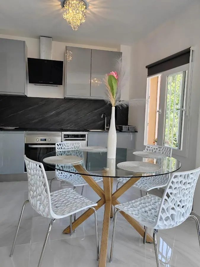 Apartamento La Torre,200M Hasta La Playa Бенальмадена
